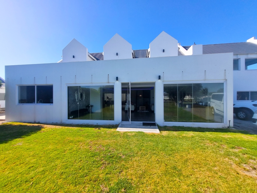 9 Bedroom Property for Sale in Long Acres Country Estate Western Cape